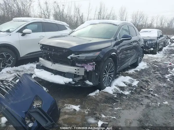 2T2BBMCA8SC082630 2025 LEXUS RX - Image 2