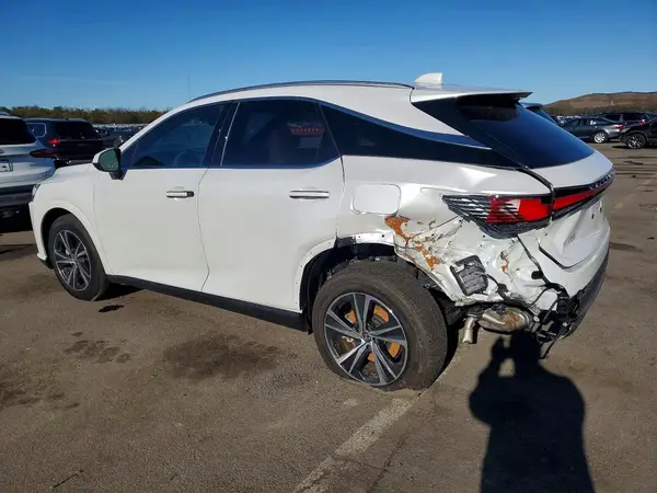 2T2BBMCA8SC093322 2025 LEXUS RX - Image 2