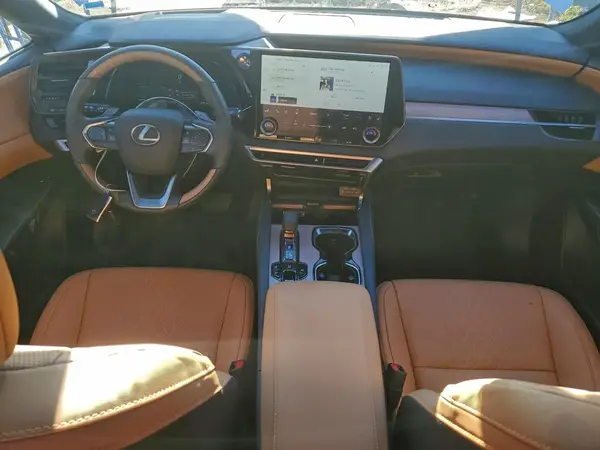 2T2BBMCA8SC094969 2025 LEXUS RX - Image 8