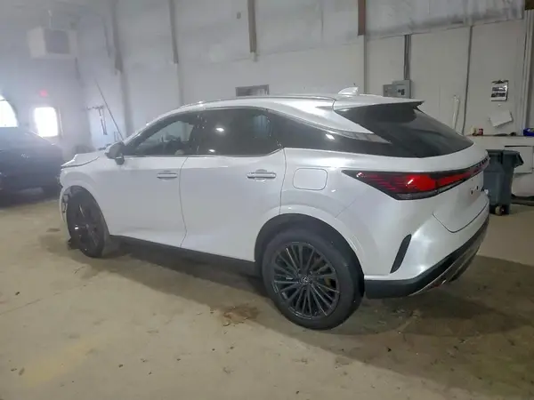 2T2BBMCA8SC098231 2025 LEXUS RX - Image 2