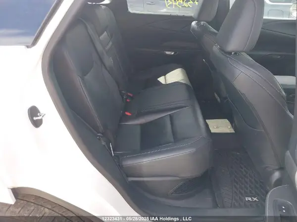 2T2BBMCA9PC001111 2023 LEXUS RX - Image 8
