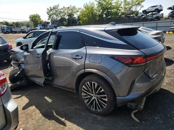 2T2BBMCA9PC003179 2023 LEXUS RX - Image 2