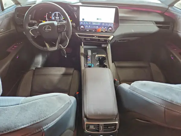 2T2BBMCA9PC003280 2023 LEXUS RX - Image 8