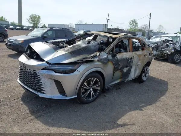 2T2BBMCA9PC007698 2023 LEXUS RX - Image 2