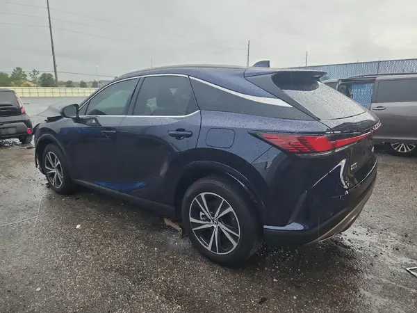 2T2BBMCA9RC028196 2024 LEXUS RX - Image 2