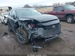 2T2BBMCA9RC034404 2024 LEXUS RX