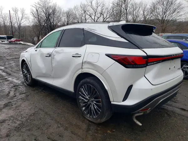 2T2BBMCA9RC035052 2024 LEXUS RX - Image 2