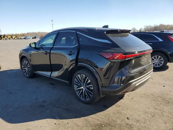 2T2BBMCA9RC036024 2024 LEXUS RX - Image 2