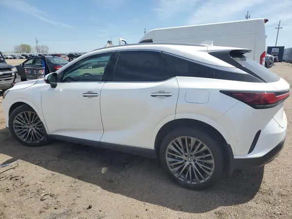 2T2BBMCA9RC044401 2024 LEXUS RX - Image 2