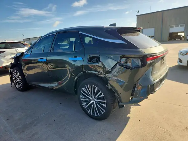 2T2BBMCA9SC065044 2025 LEXUS RX - Image 2