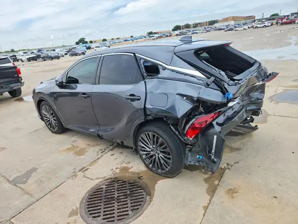 2T2BBMCA9SC070745 2025 LEXUS RX - Image 2