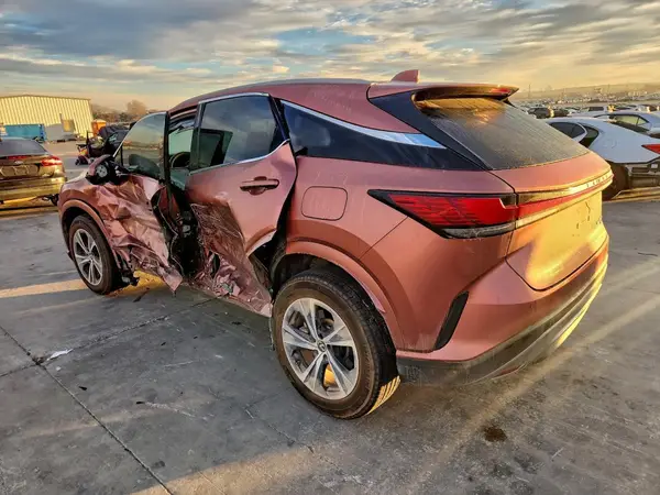 2T2BBMCA9SC089442 2025 LEXUS RX - Image 2