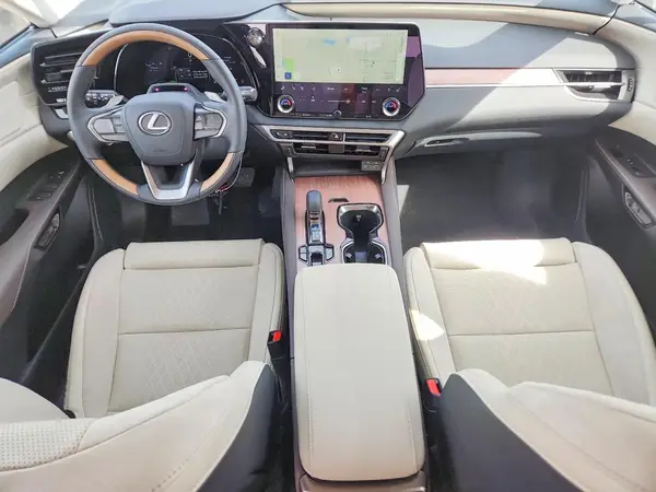 2T2BBMCA9SC104991 2025 LEXUS RX - Image 8