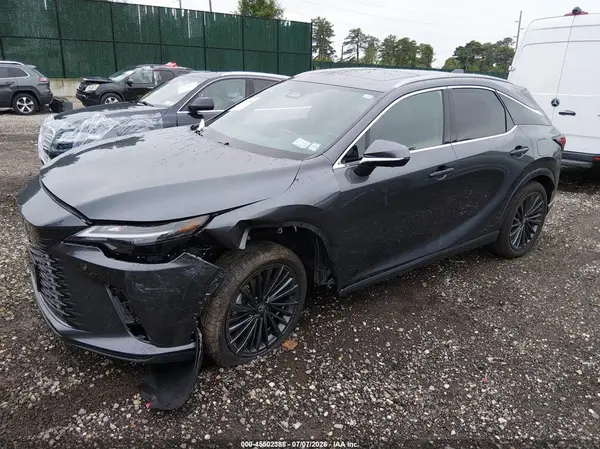 2T2BBMCA9TC110761 2026 LEXUS RX - Image 2