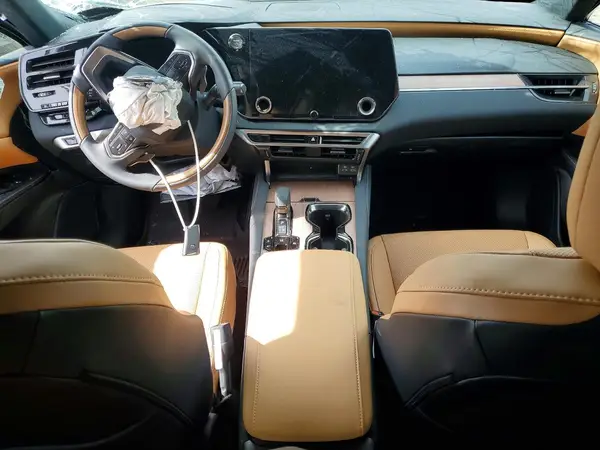 2T2BBMCA9TC118195 2026 LEXUS RX - Image 8