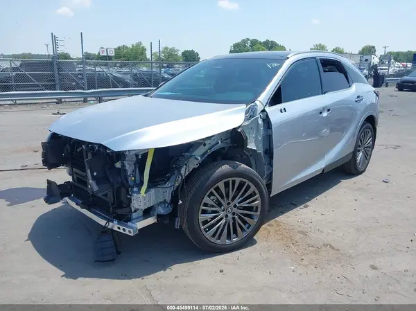 2T2BBMCA9TC133912 2026 LEXUS RX - Image 2