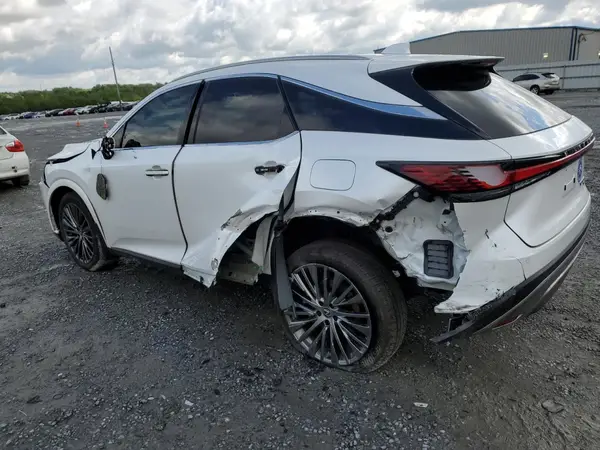 2T2BBMCAXPC008715 2023 LEXUS RX - Image 2
