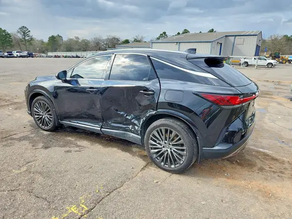 2T2BBMCAXPC021321 2023 LEXUS RX - Image 2
