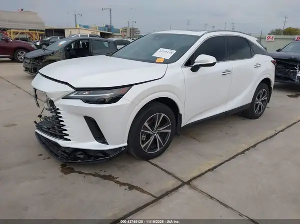 2T2BBMCAXRC037151 2024 LEXUS RX - Image 2