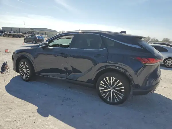 2T2BBMCAXRC037957 2024 LEXUS RX - Image 2
