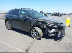 2T2BBMCAXRC041202 2024 LEXUS RX