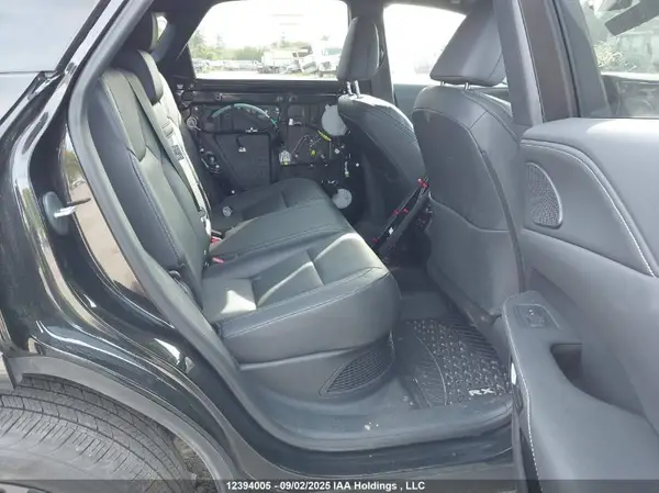 2T2BBMCAXRC046822 2024 LEXUS RX - Image 8
