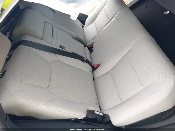 2T2BBMCAXRC051096 2024 LEXUS RX - Image 8