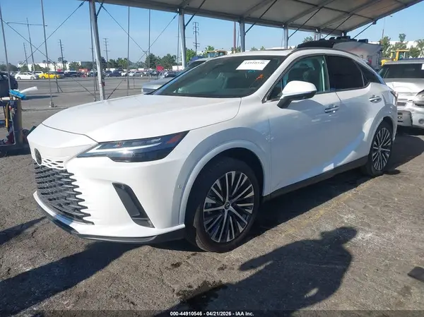 2T2BBMCAXSC067465 2025 LEXUS RX - Image 2
