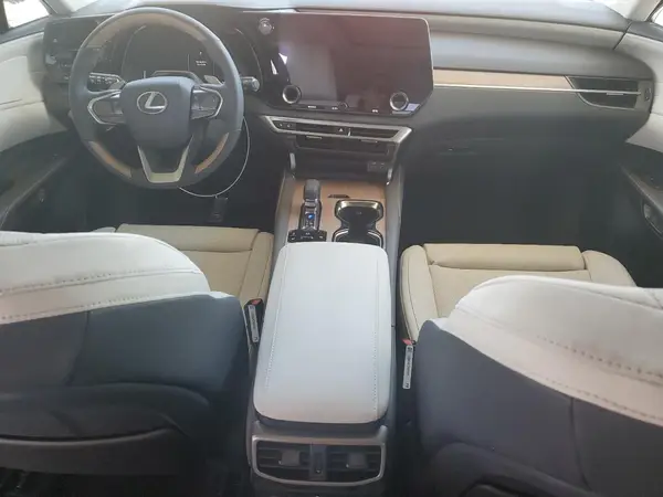 2T2BBMCAXSC071550 2025 LEXUS RX - Image 8