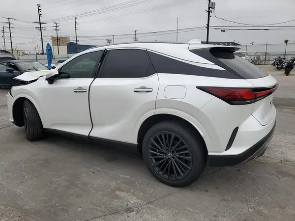2T2BBMCAXSC073900 2025 LEXUS RX - Image 2