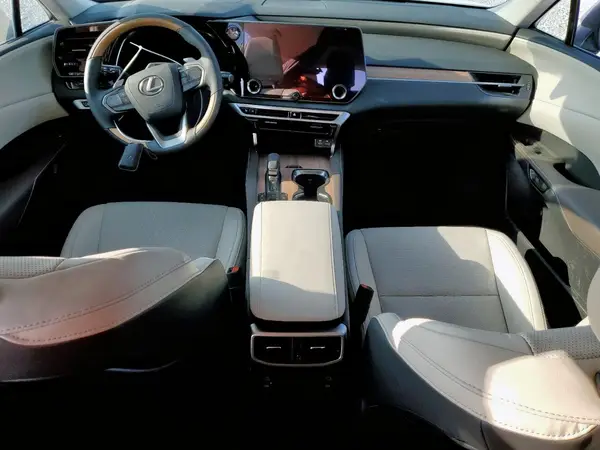 2T2BBMCAXSC079776 2025 LEXUS RX - Image 8