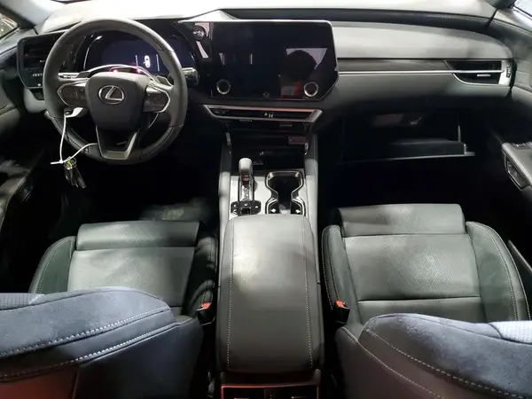 2T2BBMCAXSC085982 2025 LEXUS RX - Image 8