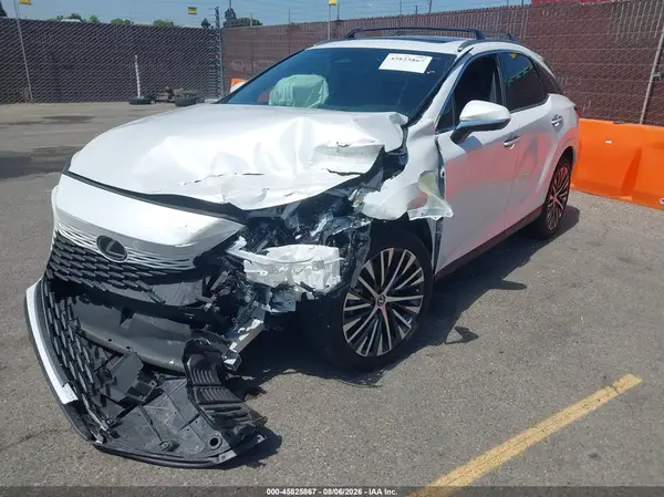 2T2BBMCAXSC087425 2025 LEXUS RX - Image 2