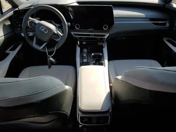 2T2BBMCAXSC101369 2025 LEXUS RX - Image 8