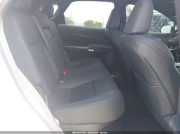 2T2BBMCAXTC114401 2026 LEXUS RX - Image 8