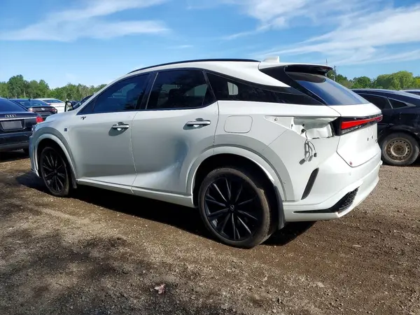 2T2BCMEA0PC004540 2023 LEXUS RX - Image 2