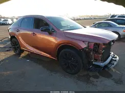 2T2BCMEA0RC013404 2024 LEXUS RX
