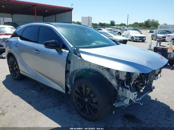 2T2BCMEA0RC014925 2024 LEXUS RX - Image 1