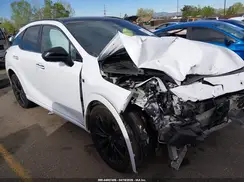 2T2BCMEA0RC015718 2024 LEXUS RX