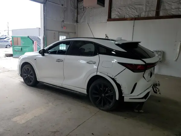 2T2BCMEA0RC016318 2024 LEXUS RX - Image 2