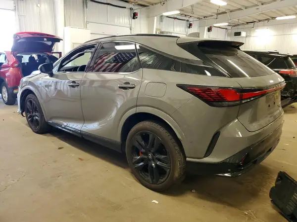 2T2BCMEA0SC021525 2025 LEXUS RX - Image 2