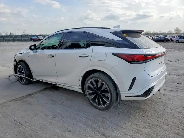 2T2BCMEA1PC008970 2023 LEXUS RX - Image 2
