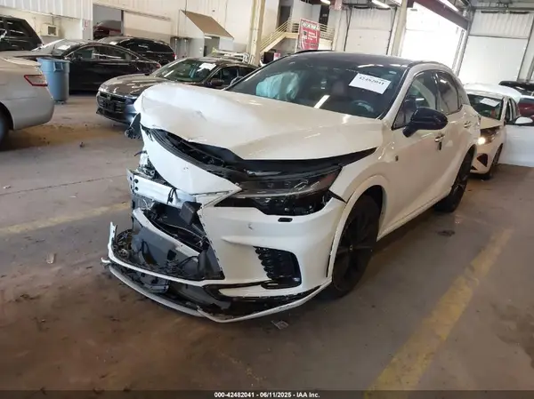 2T2BCMEA1RC012066 2024 LEXUS RX - Image 2