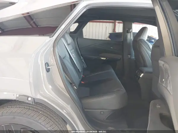 2T2BCMEA1SC022408 2025 LEXUS RX - Image 8