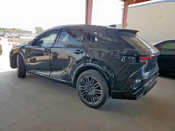 2T2BCMEA2PC002742 2023 LEXUS RX - Image 2
