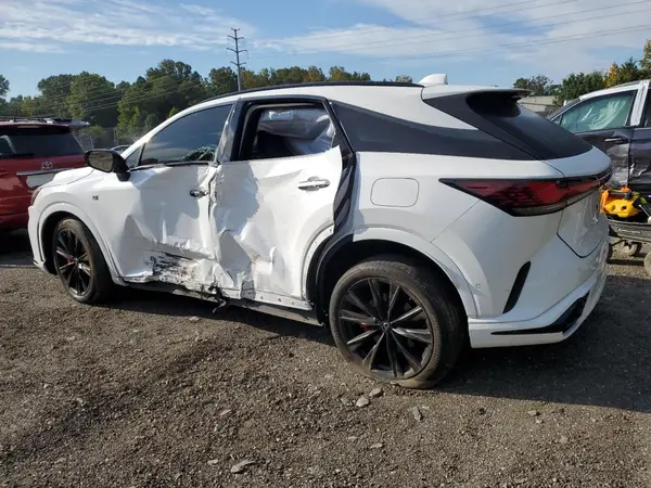 2T2BCMEA2PC006502 2023 LEXUS RX - Image 2