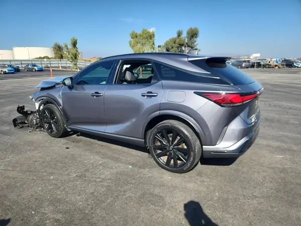 2T2BCMEA2PC007455 2023 LEXUS RX - Image 2