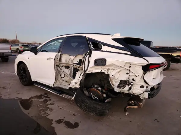2T2BCMEA2RC011203 2024 LEXUS RX - Image 2
