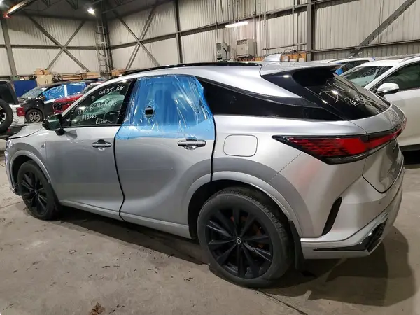 2T2BCMEA2RC013663 2024 LEXUS RX - Image 2