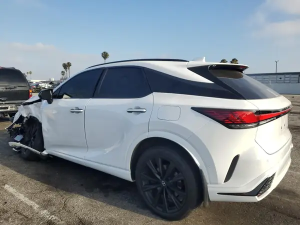 2T2BCMEA2RC015381 2024 LEXUS RX - Image 2